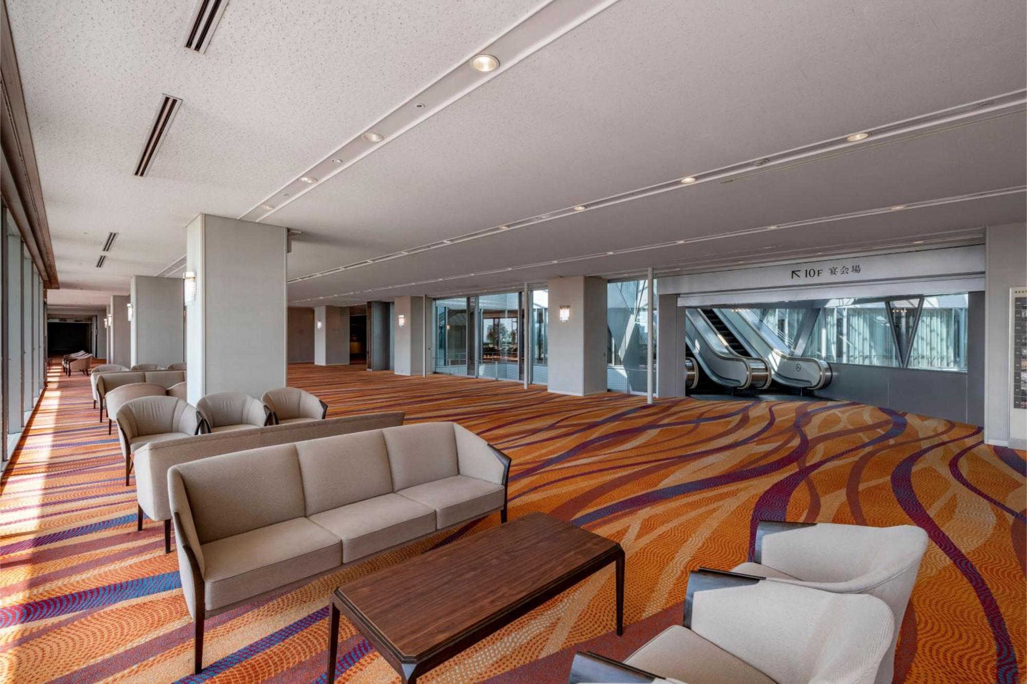 Ana Crowne Plaza Kobe By Ihg Hotel Exterior photo The lobby of the hotel