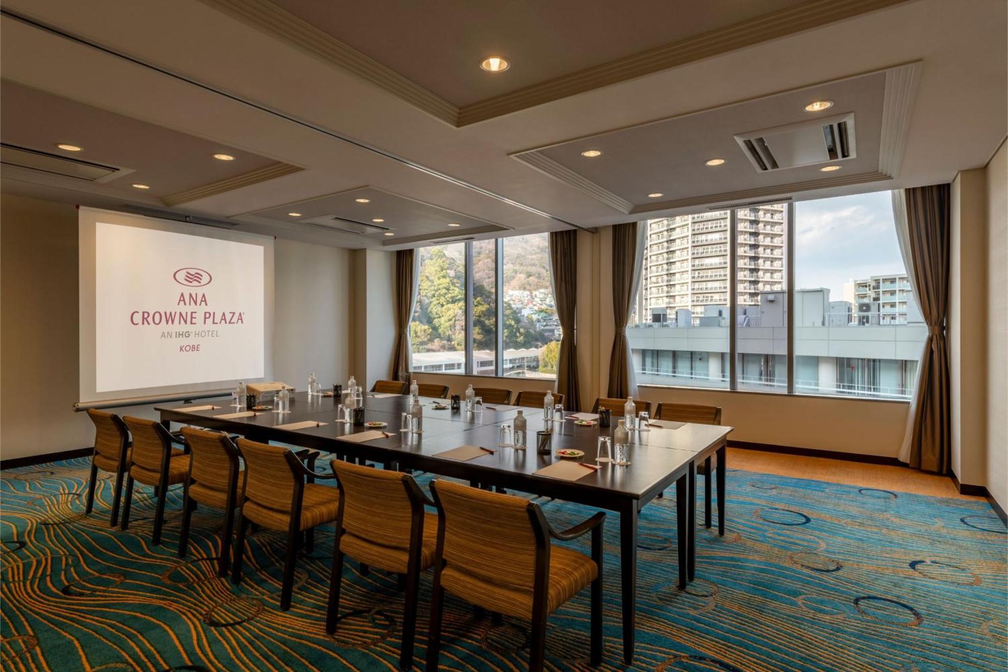 Ana Crowne Plaza Kobe By Ihg Hotel Exterior photo Meeting room